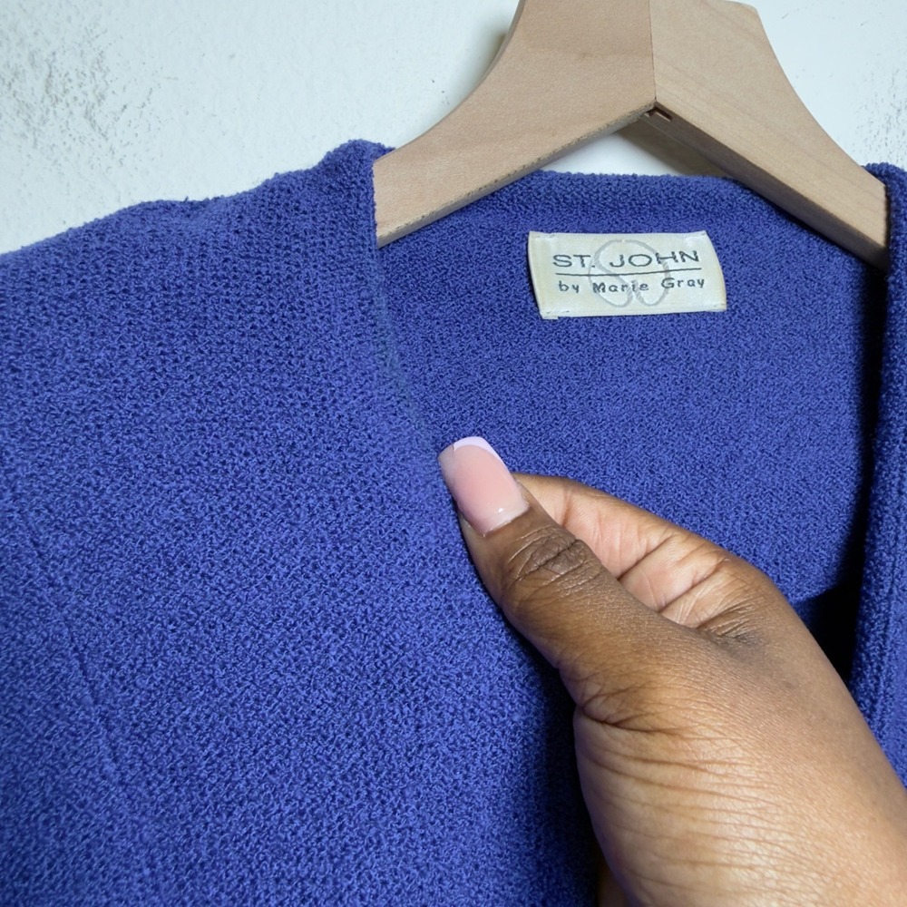 St. John Women Blazer 6 Blue Knit Gold Button V-Neck Long Sleeve Jacket Gold - Picture 8 of 8